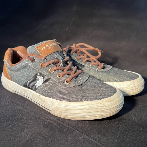 US Polo Association Helm Shoes - Picture 3 of 6